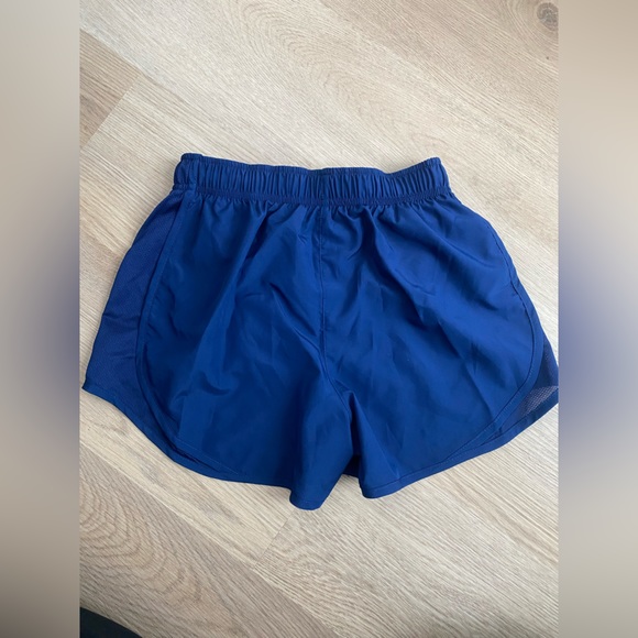 Nike running brief lines shorts - Picture 2 of 4